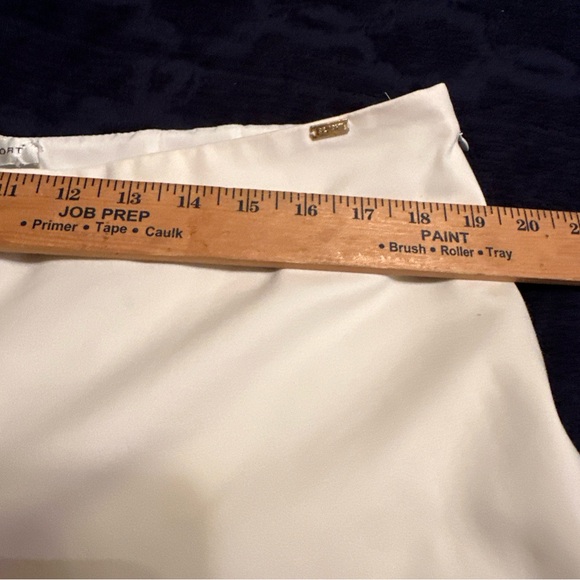 St. John Sport Creamy White Flat Pants 12 Lined Trousers Straight Legs Side Zip - Picture 11 of 12